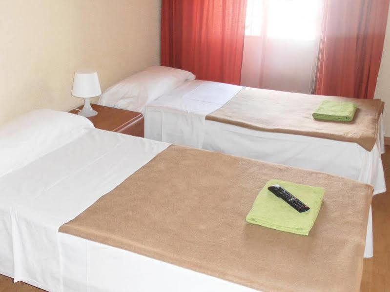 Hostal Numancia Madrid Exterior foto